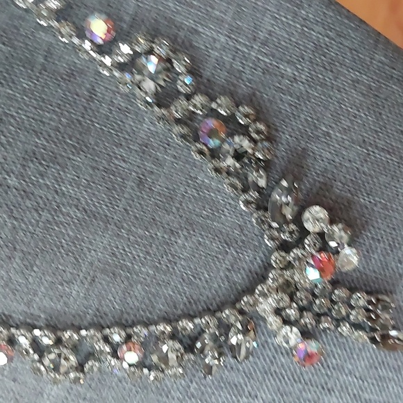 Vintage Rhinestone AB Crystal Unique Necklace - Picture 5 of 7